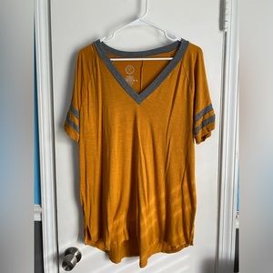 Maurice’s Mustard & Grey Top